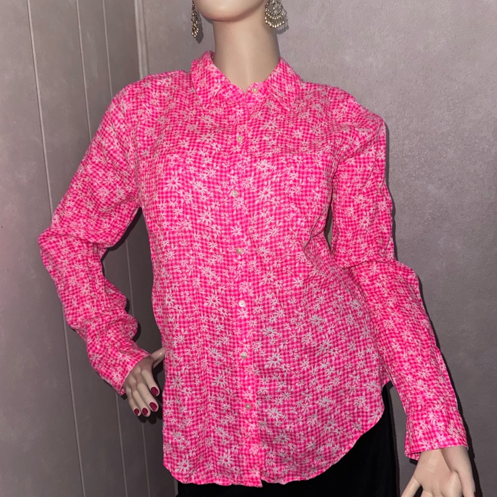 🆕 Lilly Pulitzer Sea View Button Down Aura Pink L